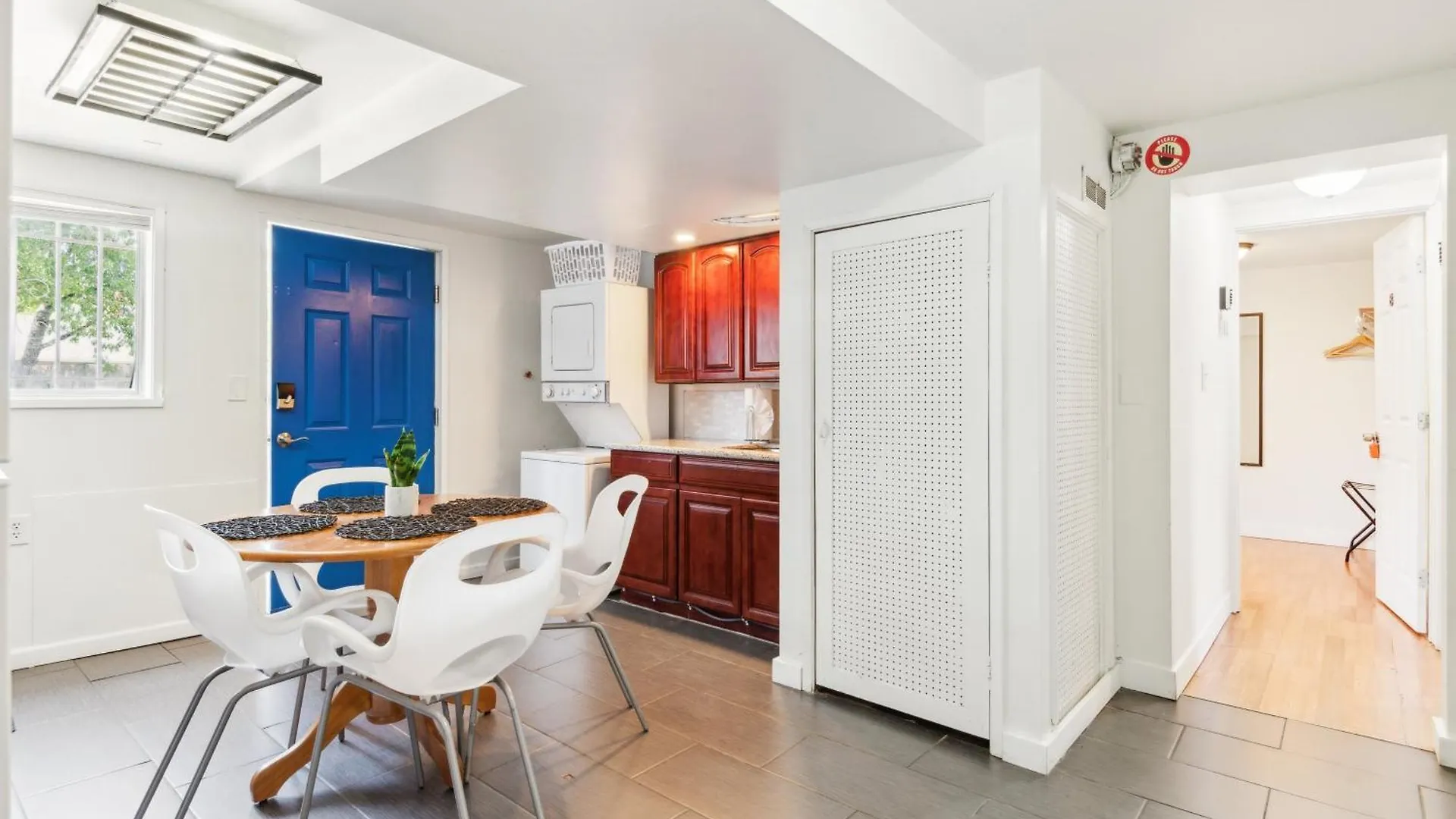 Holiday home Brighton Retreat Walk To Metro Duplex Apartment Seattle United States