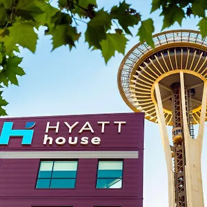 Hyatt House Downtown מלון