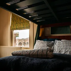 Hostel Tortoise