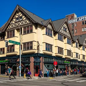 Gasthof College, Seattle